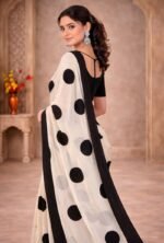 Italian Crepe Printed Saree with Blouse Piece - Image 3