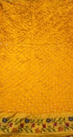 Garhwal Silk Saree with Bandhej Style Handwork and Floral Woven Designer Border - Image 5