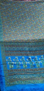 Semi Crepe Saree with Traditional Floral Border and Elegant Print - Image 4